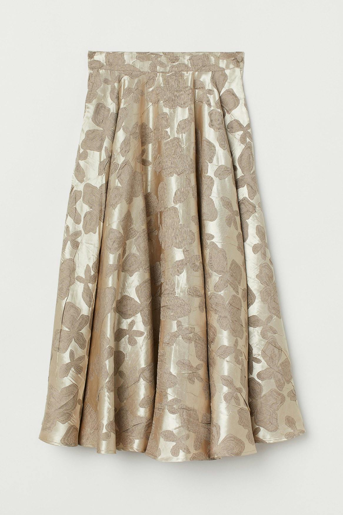 Roundabout skirt